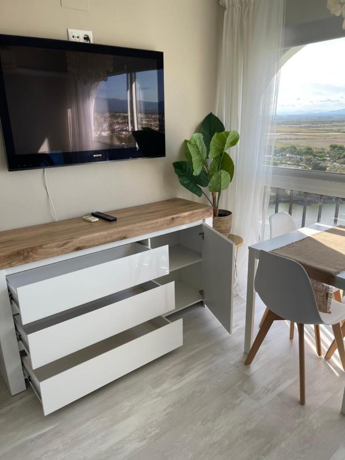 Four Seasons Apartment Empuriabrava Exterior photo
