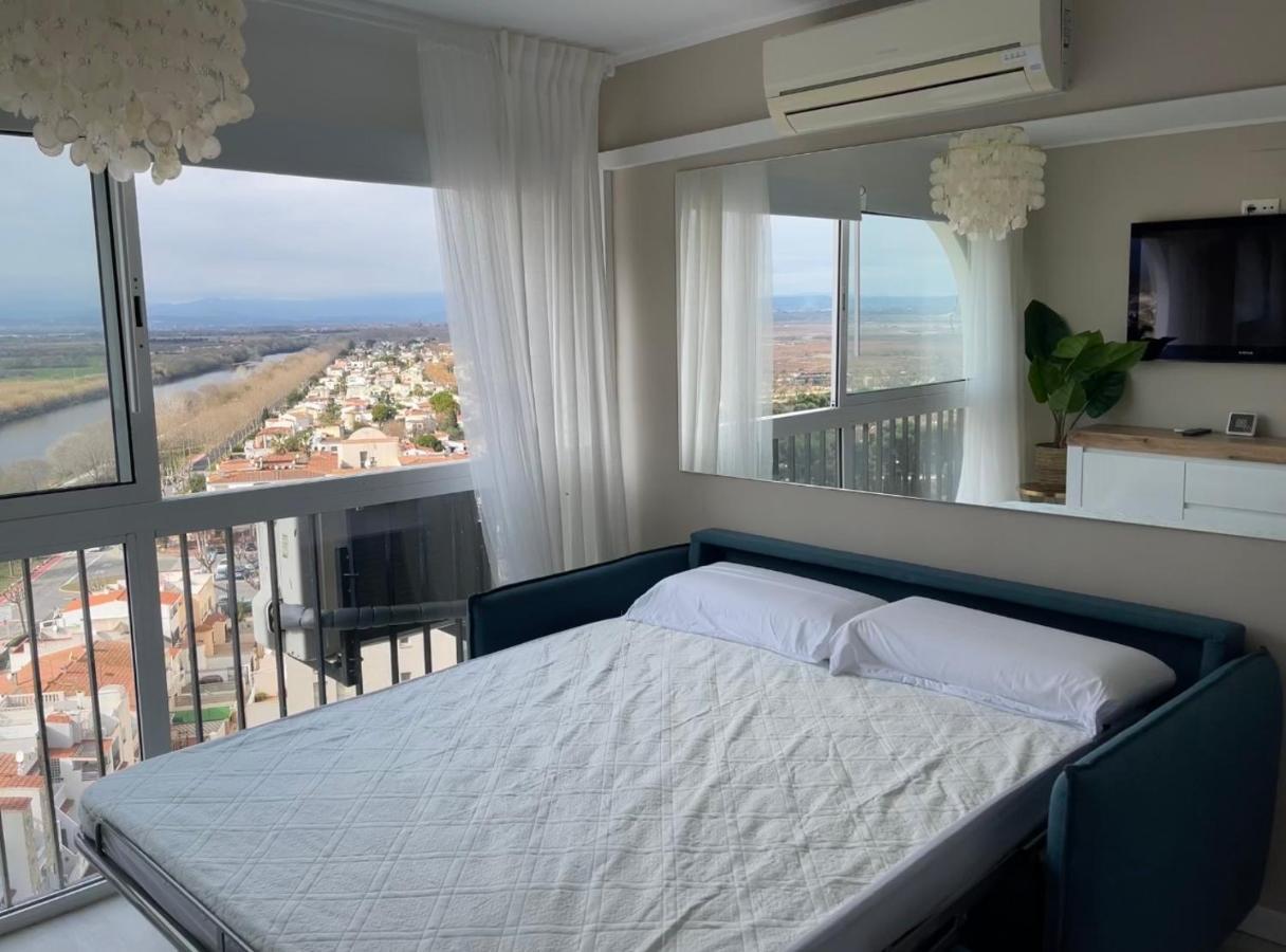 Four Seasons Apartment Empuriabrava Exterior photo